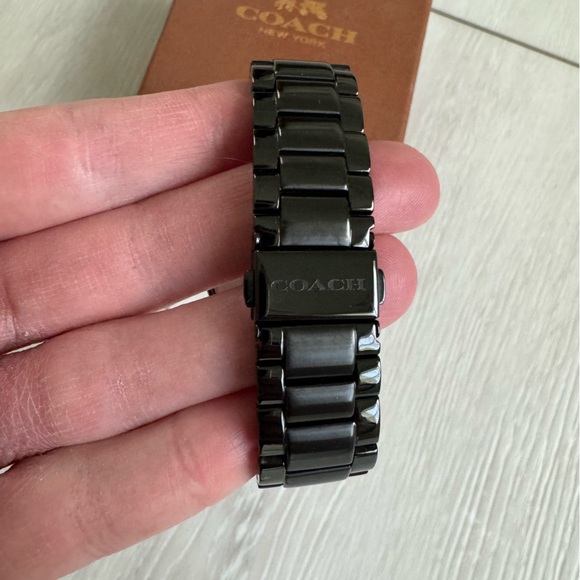 Coach watch - Picture 11 of 16